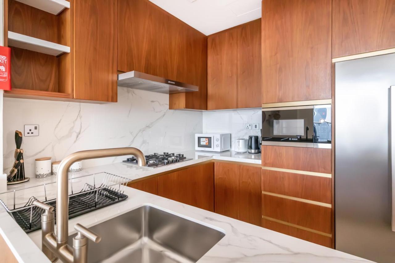 Fam Living - Rp Heights - 3 Mins Walk To Burj Khalifa & Dubai Mall Downtown Dubai Eksteriør bilde