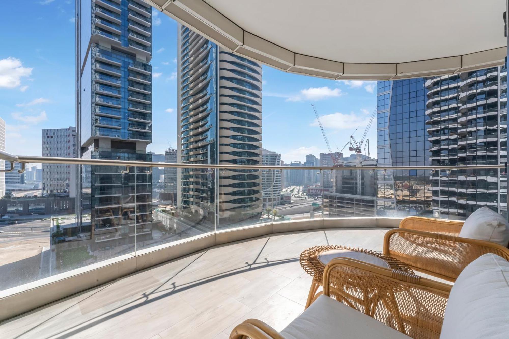 Fam Living - Rp Heights - 3 Mins Walk To Burj Khalifa & Dubai Mall Downtown Dubai Eksteriør bilde